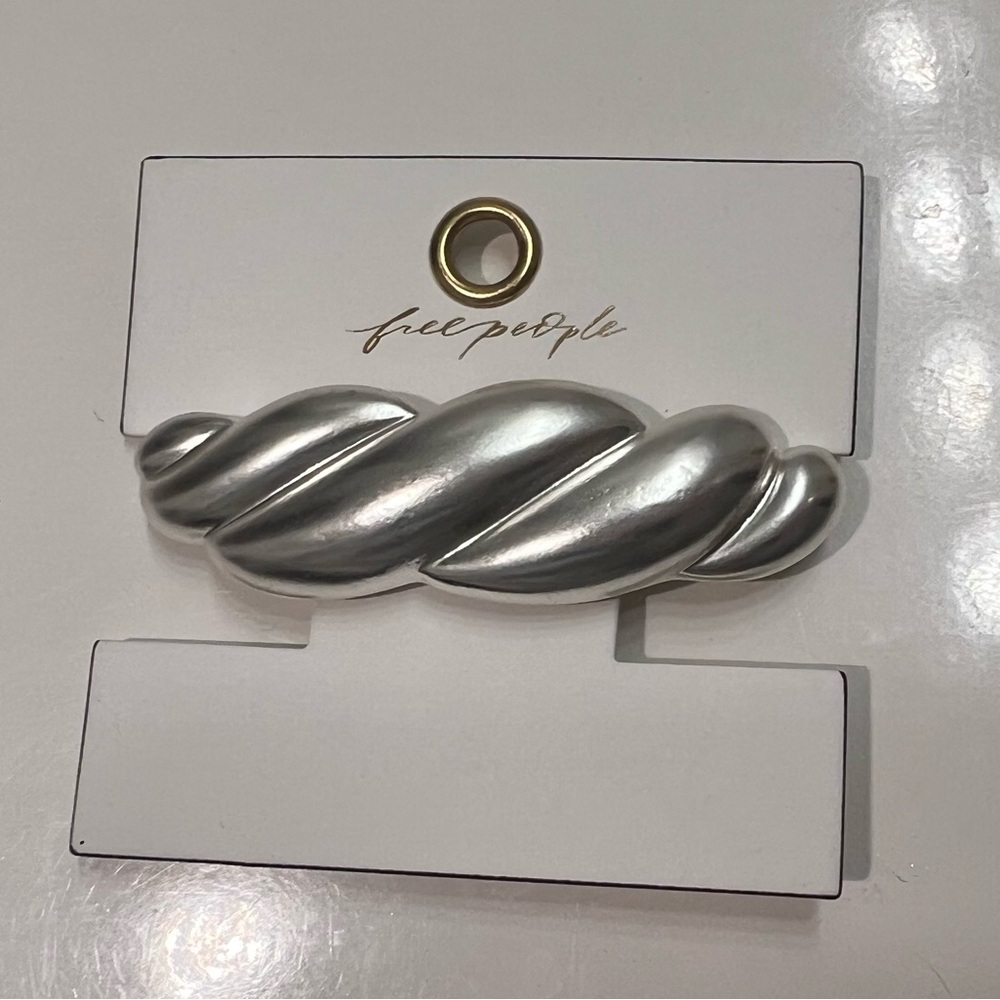 Free People Oh So French Barrette